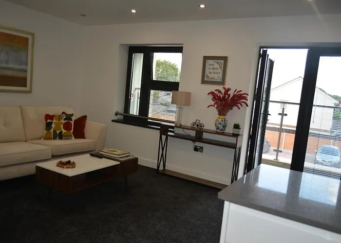 5 Jarn Court.
