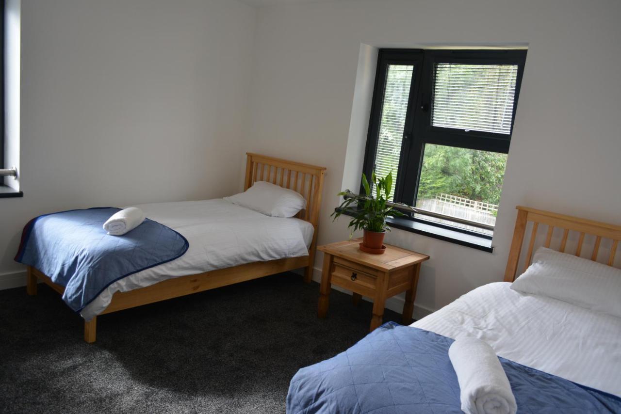 5 Jarn Court. *